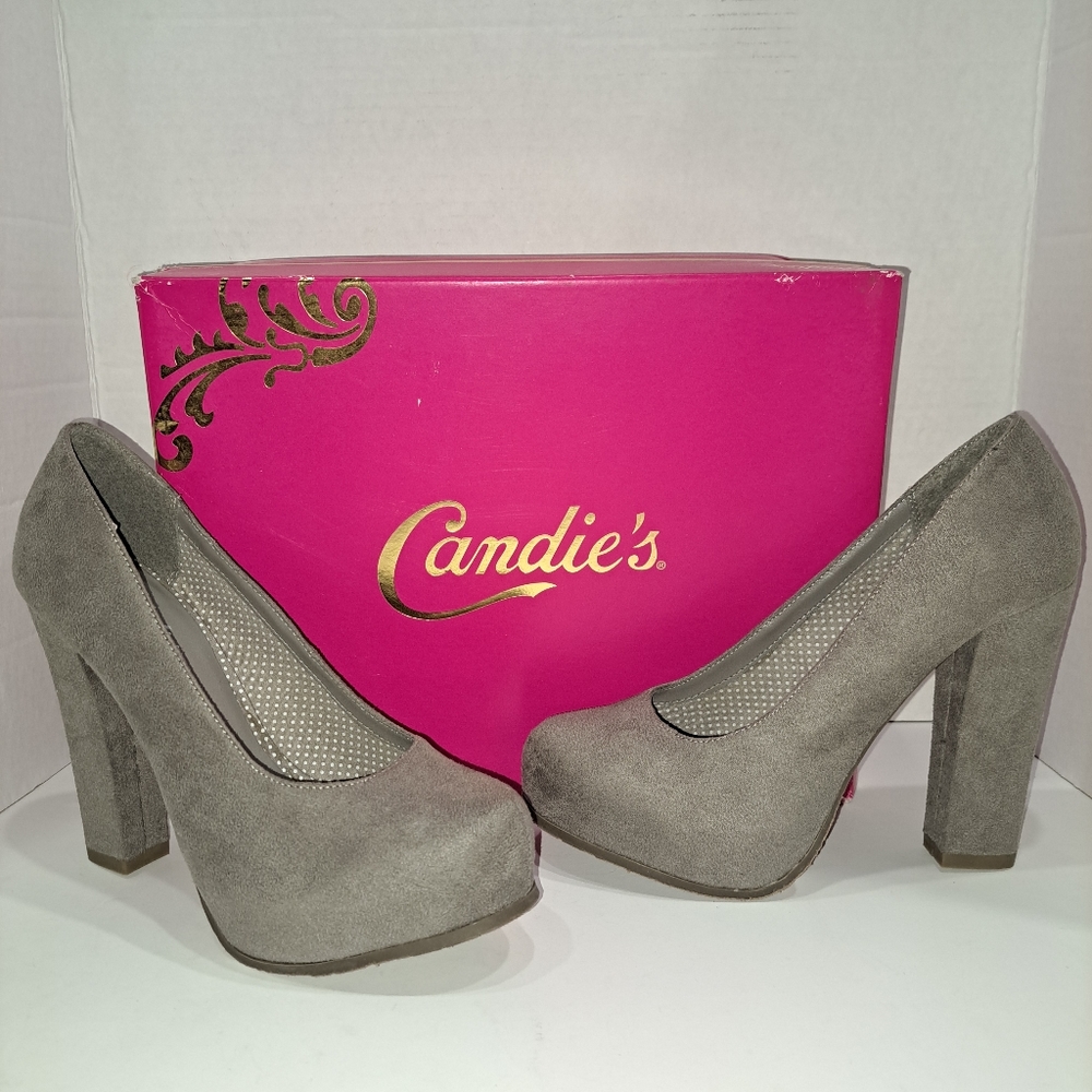 Never worn Candies gray suede chunky heels